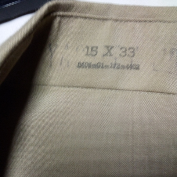 Army shirts, 1 long sleeve 3 short sleeve, and 1 tie - Picture 6 of 7